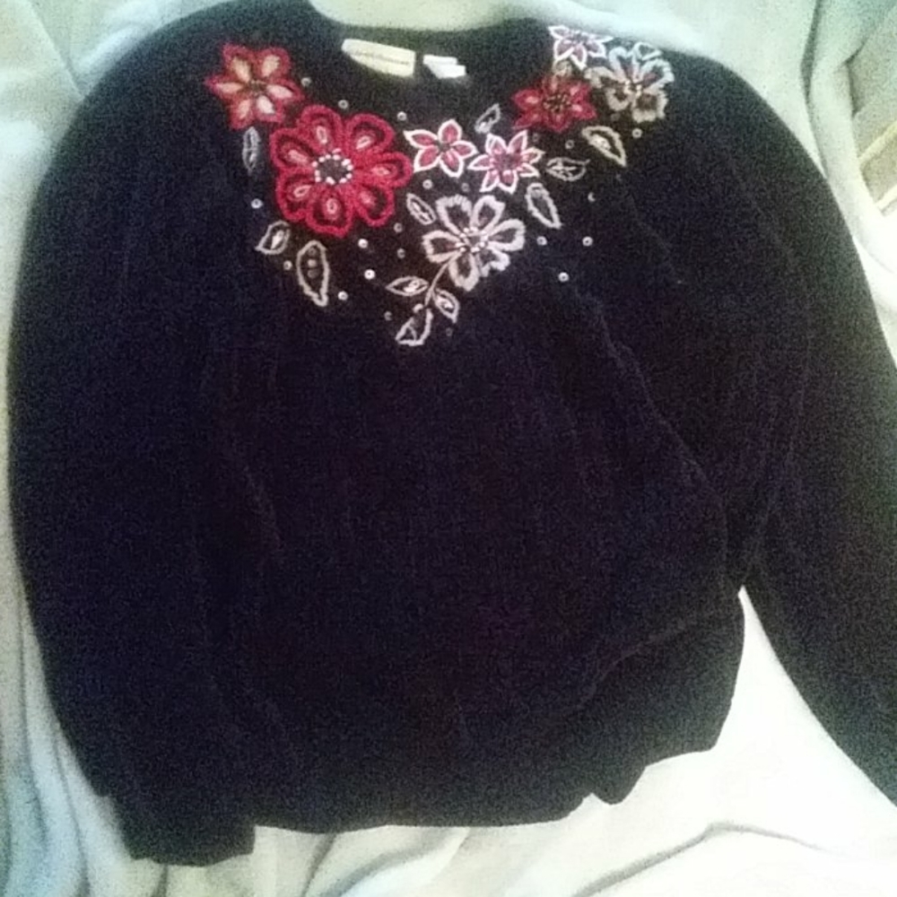 Sweater - Picture 2 of 3
